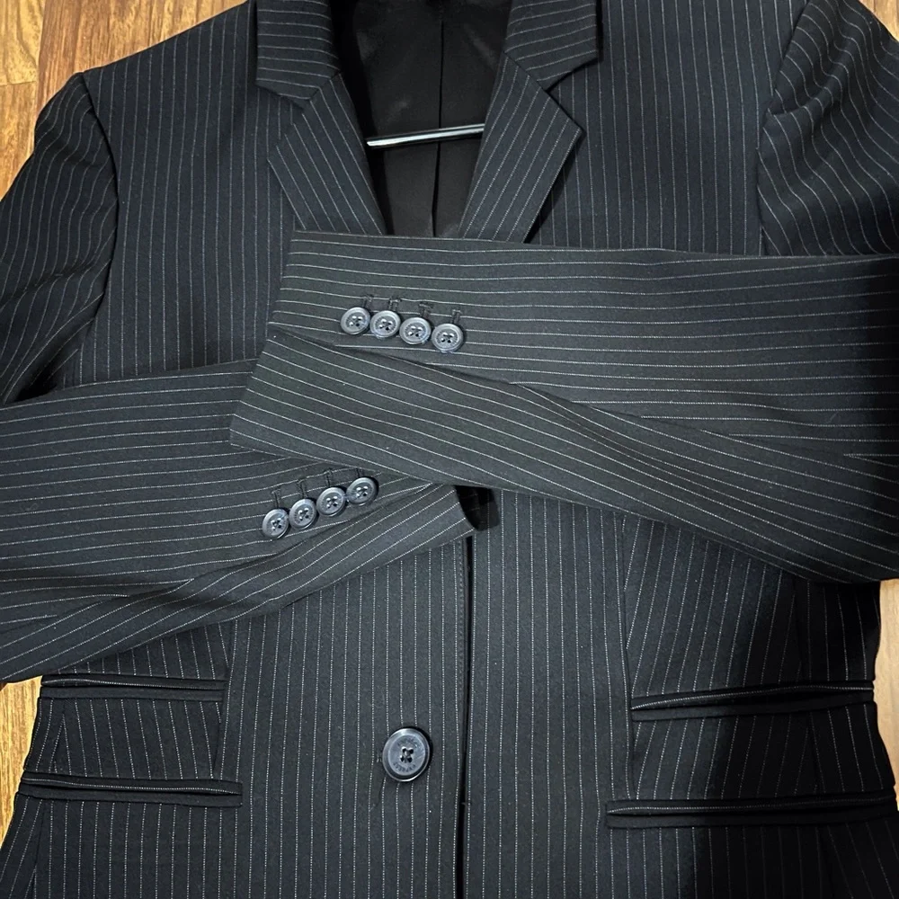 Express Pin Stripe Single Button Blazer Size 6 - Picture 4 of 7